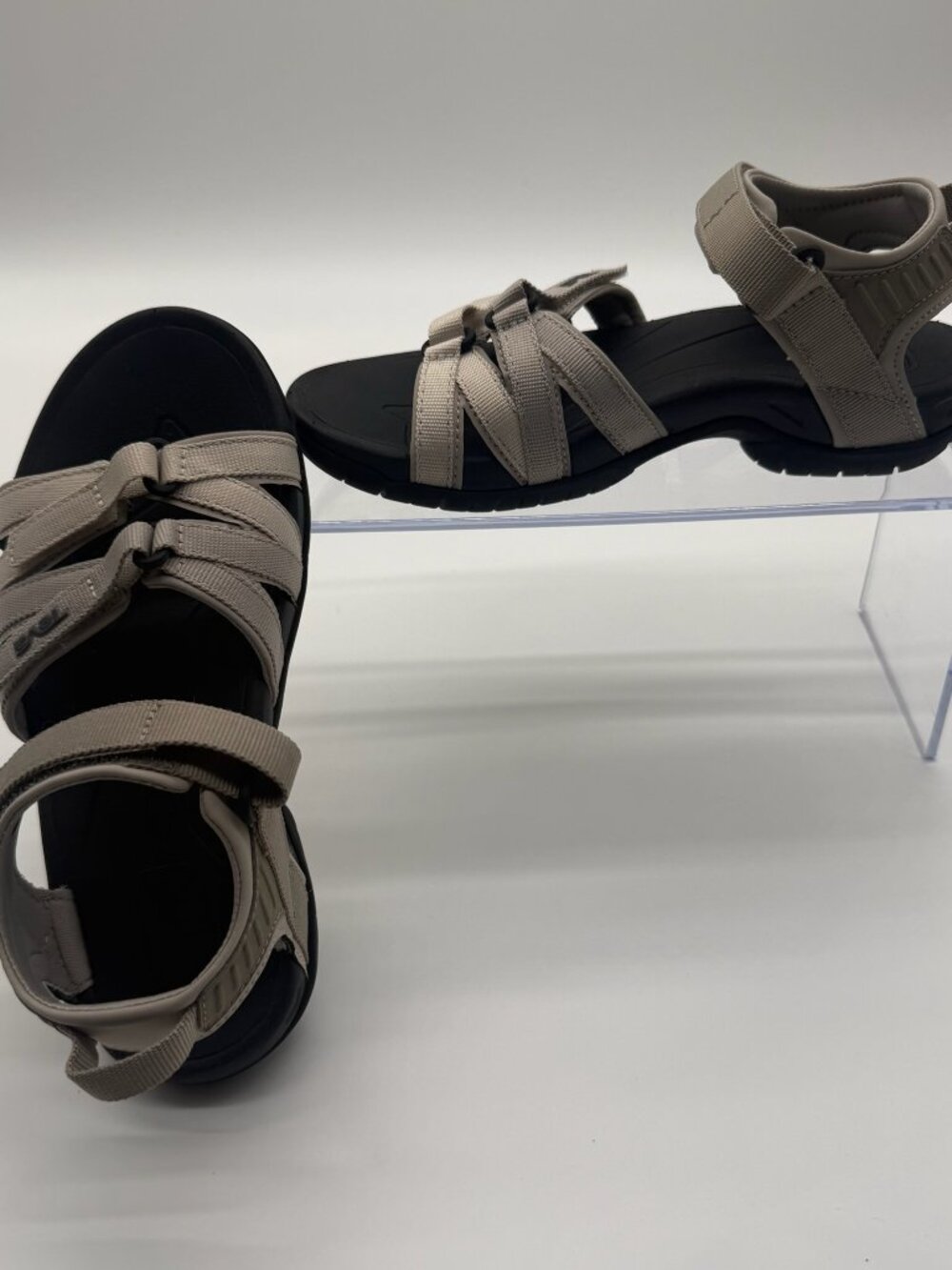 Teva Tirra Birch Multi Sport Sandals Women’s Size 5.5